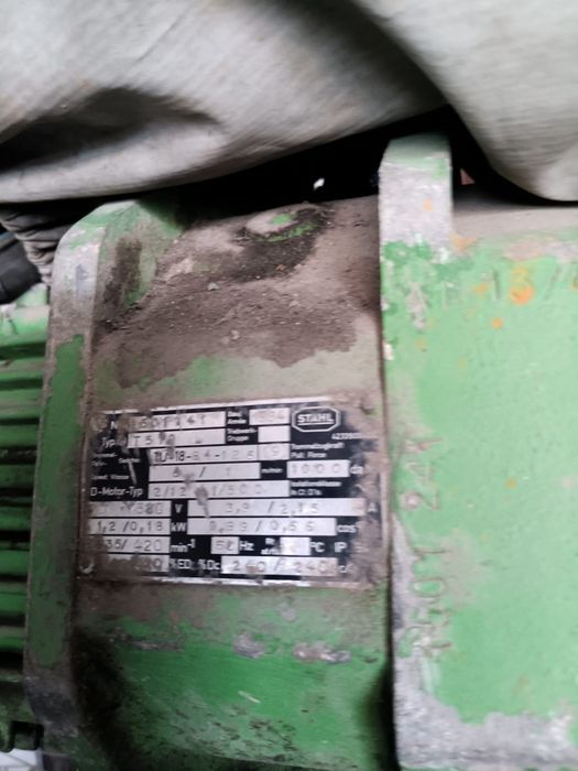 Vendo Guincho STAHL de 2000Kg