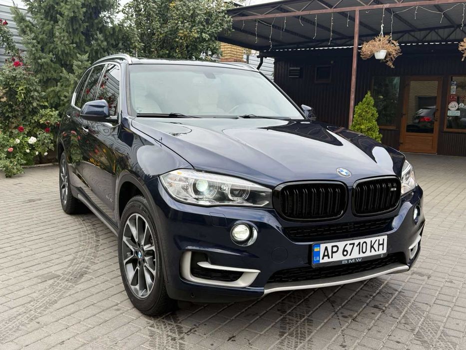 BMW X5 2017 г 3.0 л, бензин, автомат, полный привод.