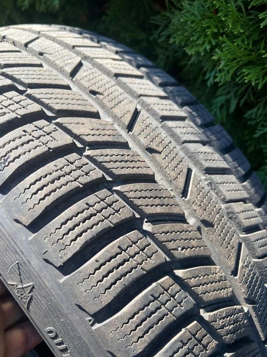Opony Zimowe Komplet 235/45R20