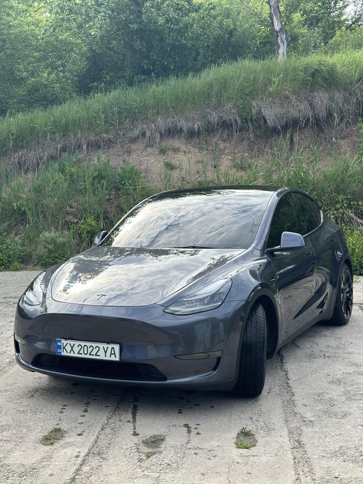 Tesla 2022 Performance 82kWh Dual Motor