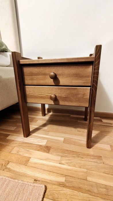 Szafka nocna sosnowoa drewniana