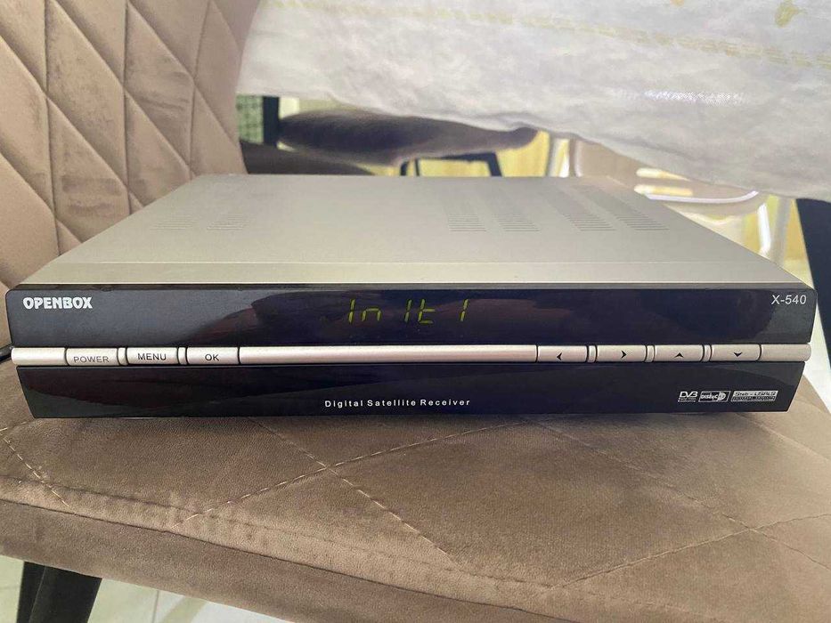 Супутниковий ефірний ресівер тюнер Openbox X-540
