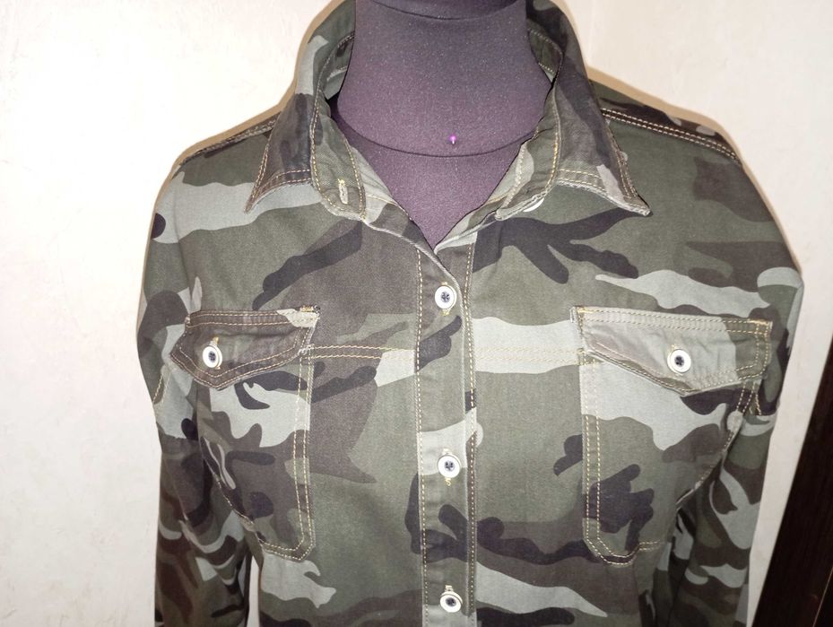 Платье рубашка деним джинс р 54 - 56
Shein