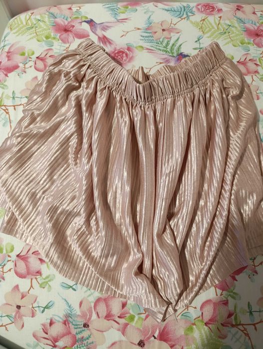 Różowa spódniczka