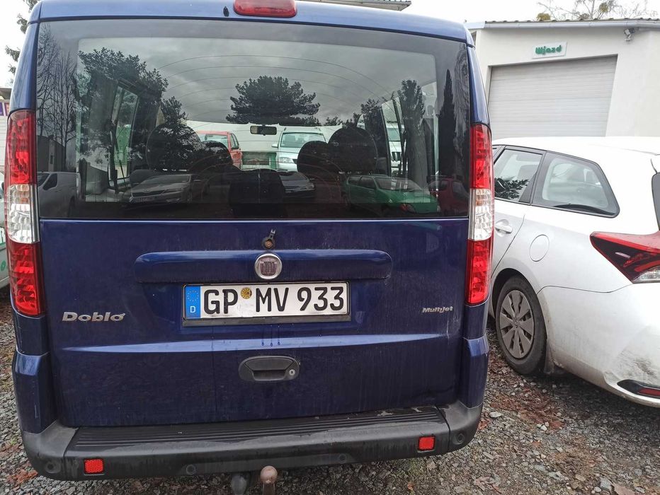 Funkcjonalny Doblo II 1,9JTD 120 KM 2009 5,0 l/100km oszczędny pakowny