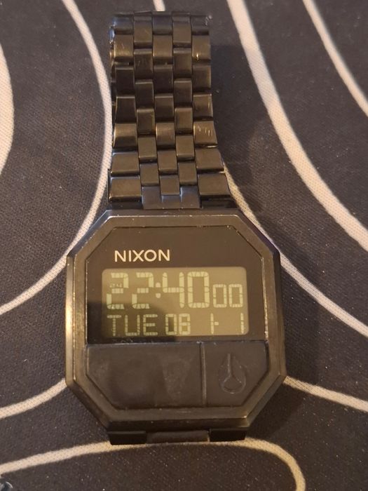 Relógio digital Nixon Re-Run