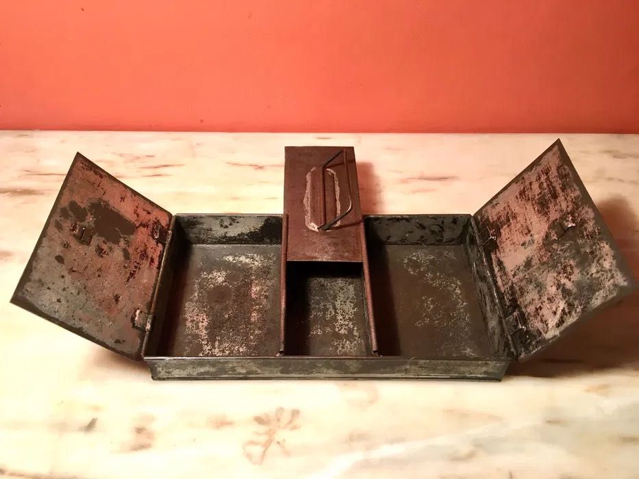 CAIXA para MOEDAS - muito antiga - 24,5x13,5x3,5 cm/s