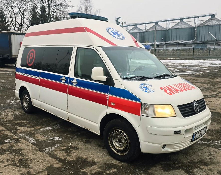 Volkswagen Transporter T5 2.5 TDi Karetka Ambulans Ferno  Karetka, Ambulans, Kamper Nosze Ferno