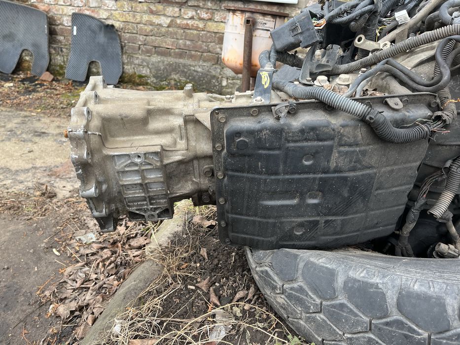 Коробка автомат б/у на Нісан Пантфіндер