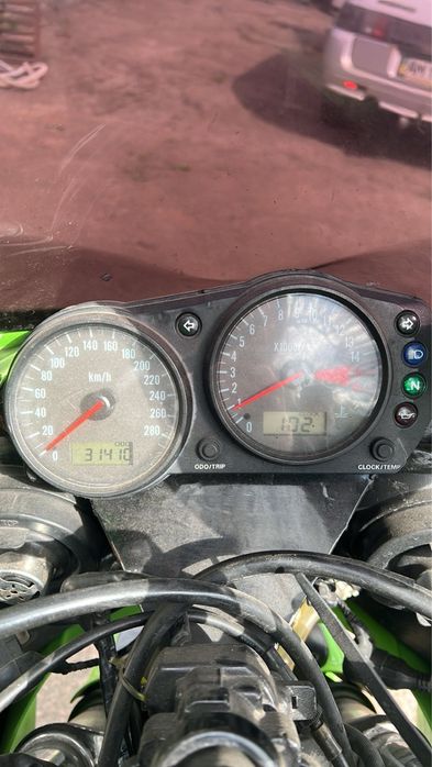 Kawasaki Ninja zx6r