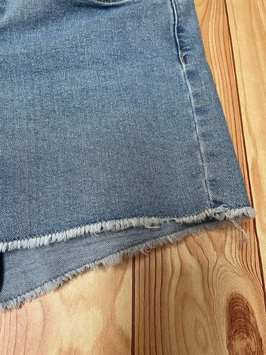 Шорти жіночі короткі