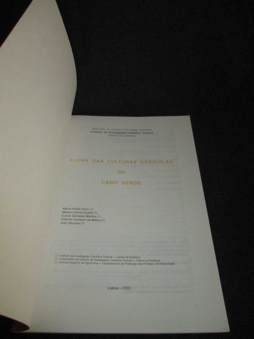 Livro Flora das Culturas Agrícolas de Cabo Verde Maria Adélia Diniz