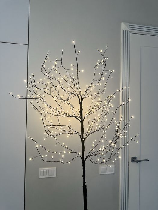 Світлодіодне дерего Jusk