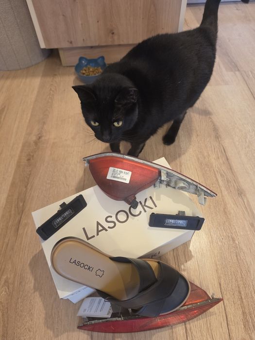Klapki 2 sztuki Lasocki model vol-vo
