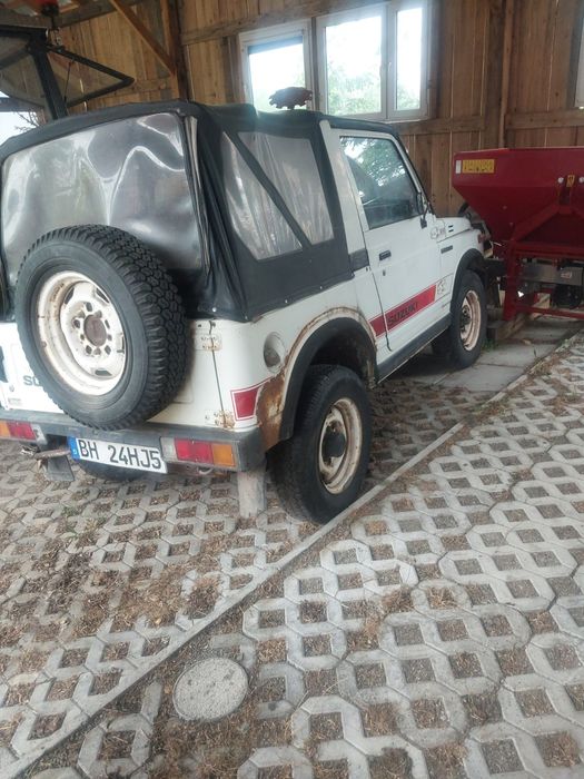 Suzuki Samurai 410 dwie sztuki