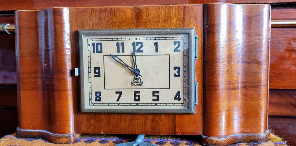 Кабинетные механические часы с боем Владимир,ключ в комплекте, СССР