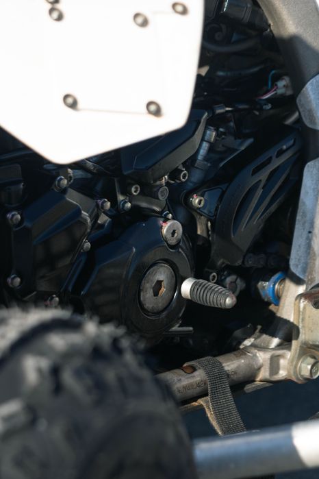 Yamaha YFZ450 R matriculada