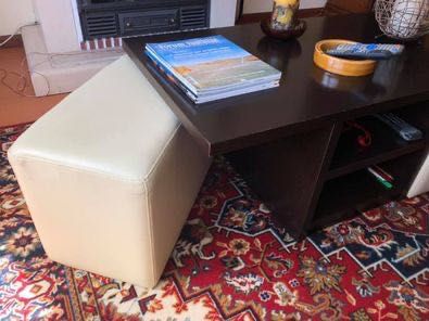 Coffee Table with Poufs64750490447106121
