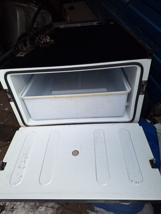 Холодильник даф 95