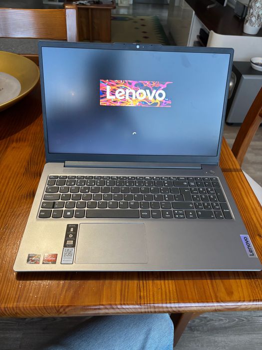 Computador Lenovo ideapad slim3