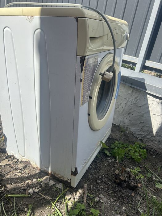 Отдам в добрі руки! Самовівіз! Має працювати , не провіряв!