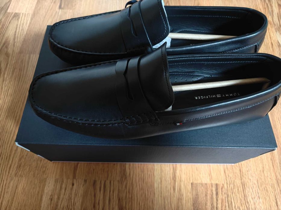 Продам взуття Tommy Hilfiger, мокасини