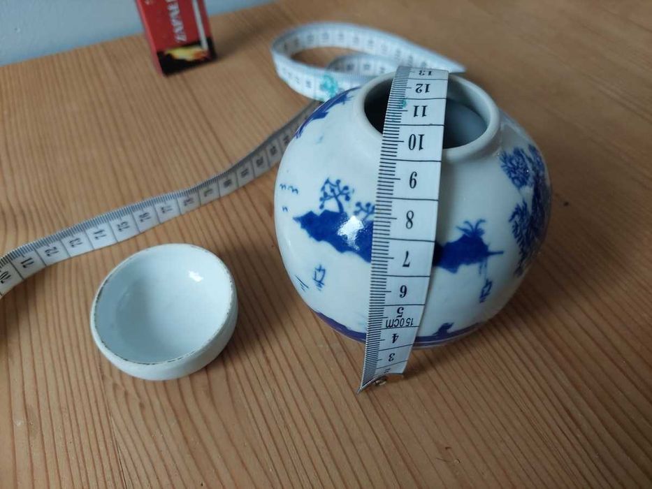 Chiński porcelanowy pojemnik, kobalt