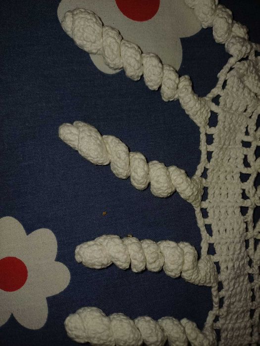 Colcha bordada para cama de casal