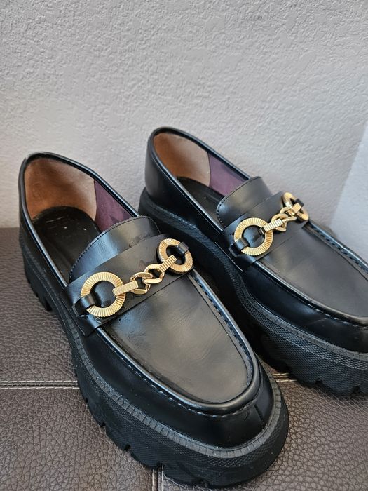 Стильні туфлі від  Zara