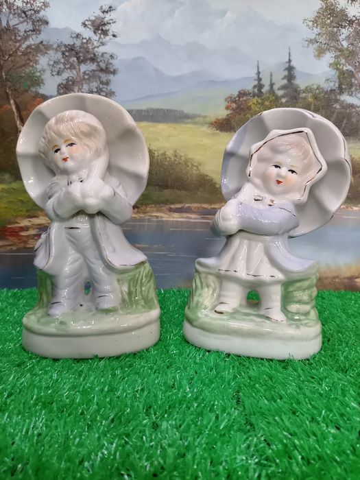 Figurki porcelanowe chłopiec i dziewczynka