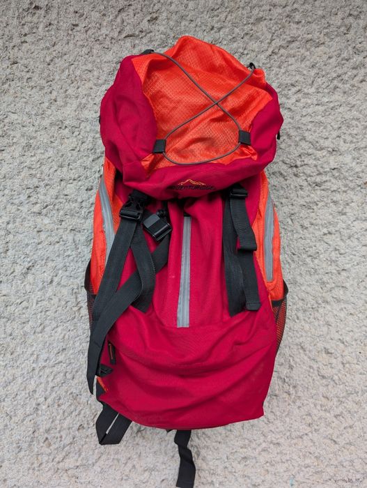 Туристичний каркасний рюкзак від ADUENTURODGE Germany- 40L