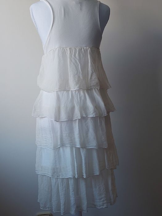 Vestido Italiano Branco de Folhos de Seda - Tam° M
