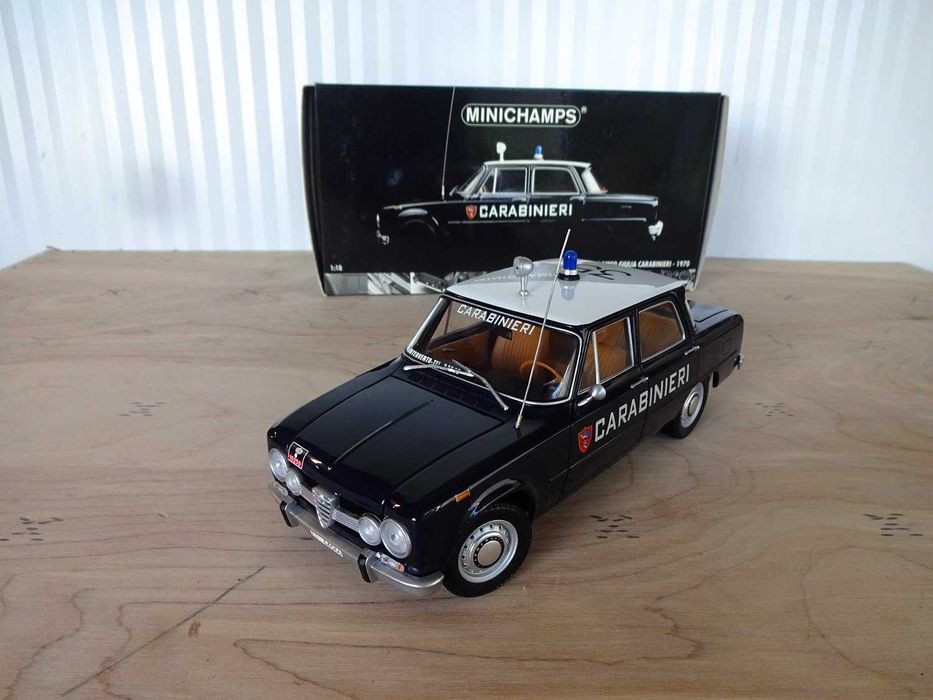 Alfa Romeo Giulia Carabinieri 1/18