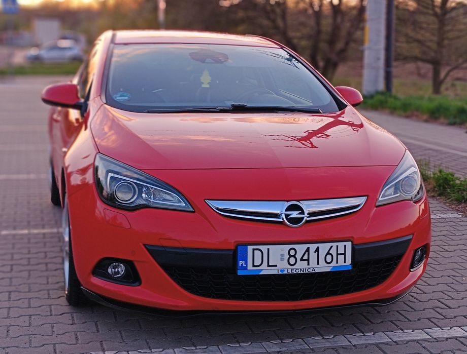 Opel Astra GTC 1.6 Benz. 180ps