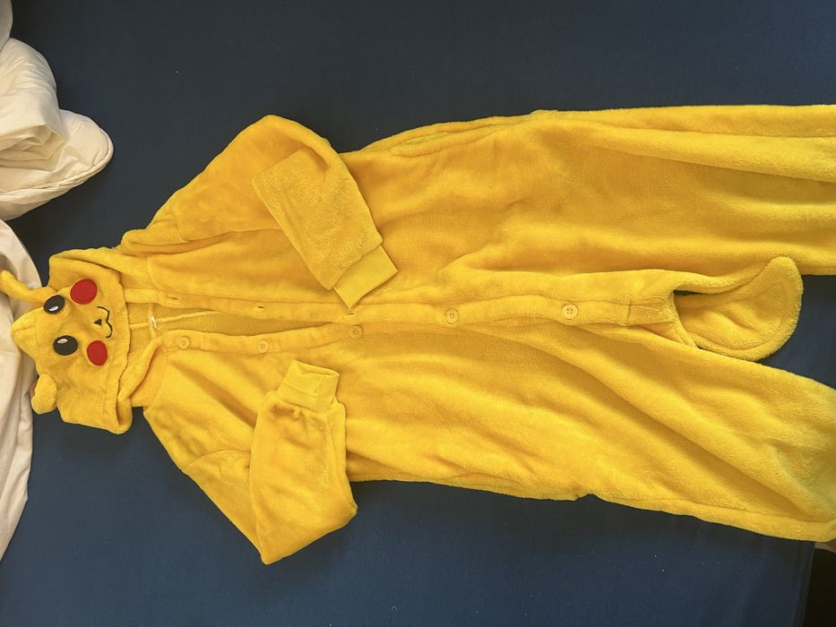 кігурумі пікачу жовте