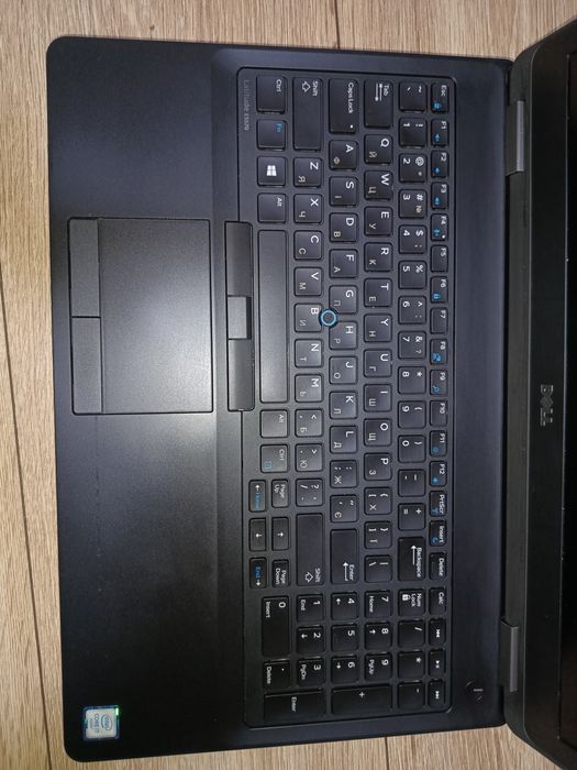 Ноутбук Dell Latitude E5570