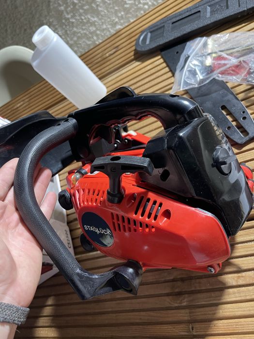 Motoserra nova a gasolina