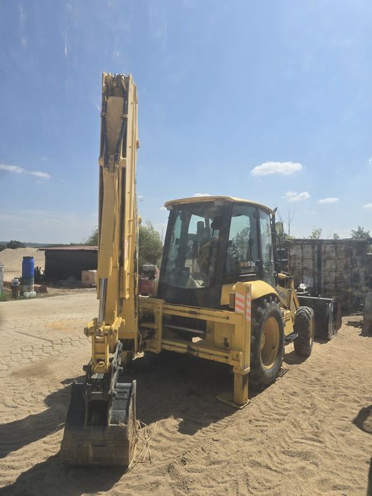 Rectroescavadora  komatsu
