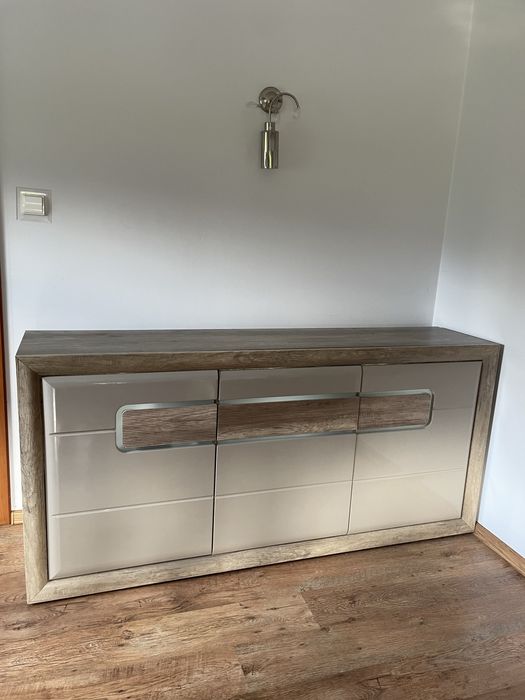 Komoda 195 cm TIZIANO Dąb Antyczny/Beżowy Połysk