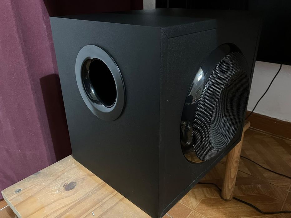 Colunas Logitech Z623 2.1 400w