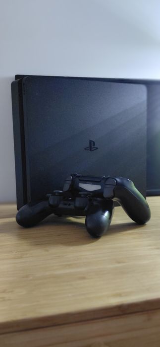Konsola playstation 4