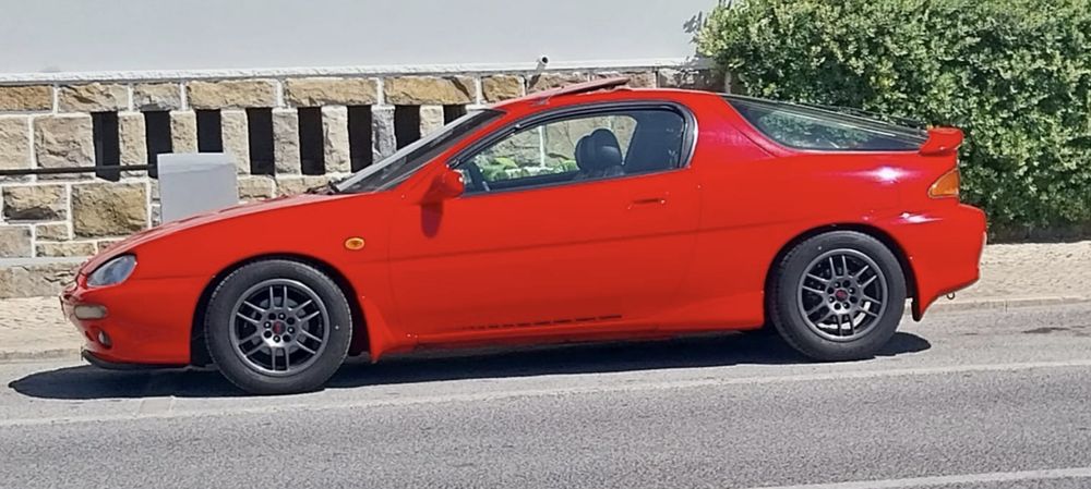 Mazda MX3 1.6cc 16V Vermelho