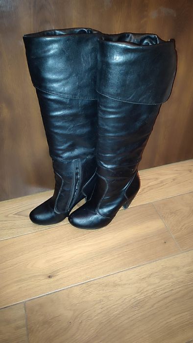 Czarne długie kozaki CCC 36 buty jesienne zimowe za kolano