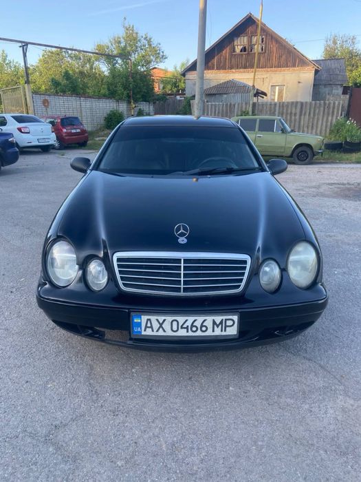 Mercedes-Benz CLK 230