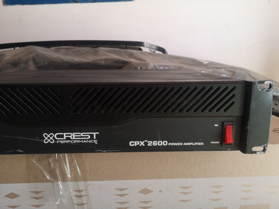 Усілітель кінцевик CREST AUDIO  CPX 2600   2x900ват
