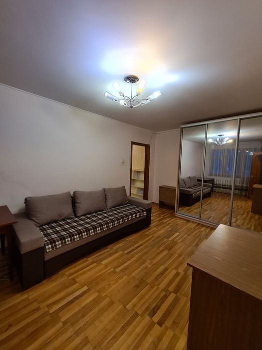 3км Вишенька Мегамолл 6чол є інші варіанти