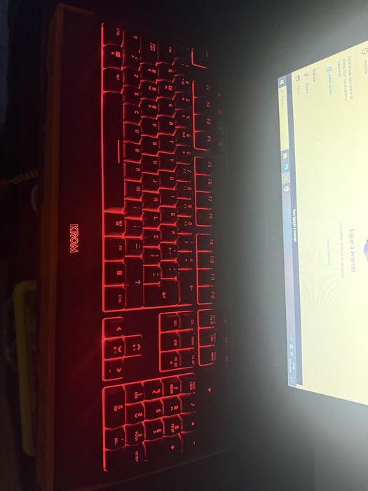 Teclado KROM Kuma RGB Lighting keyboard