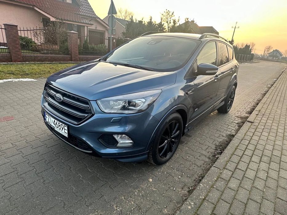 Ford Kuga Świeżo sprowadzona