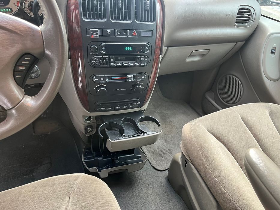 Chrysler Voyager 2002 3,3 v6 LPG