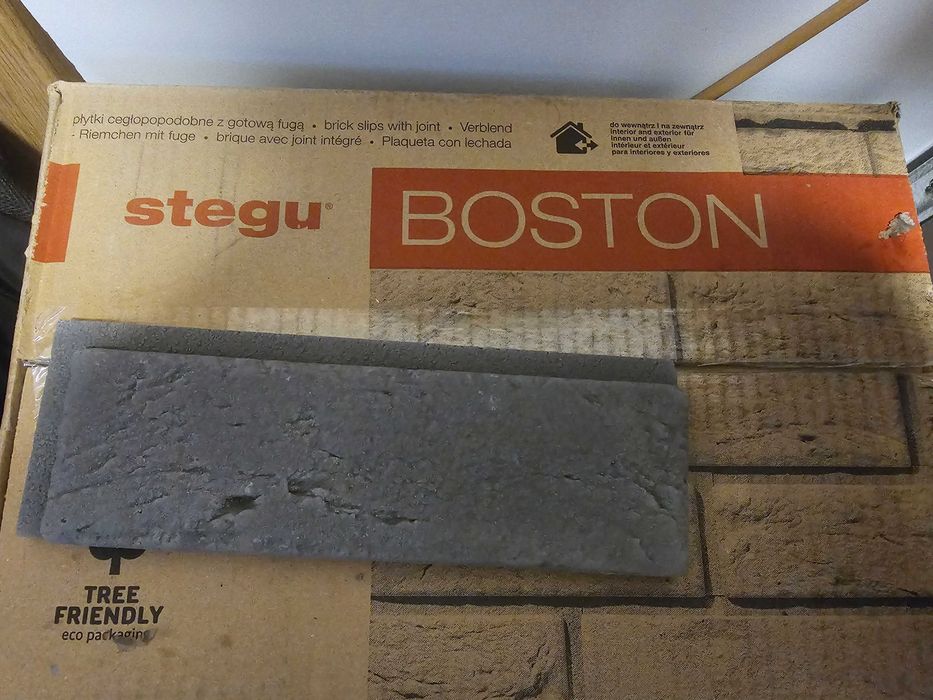 Antracytowa płytka z fugą Boston i klejem